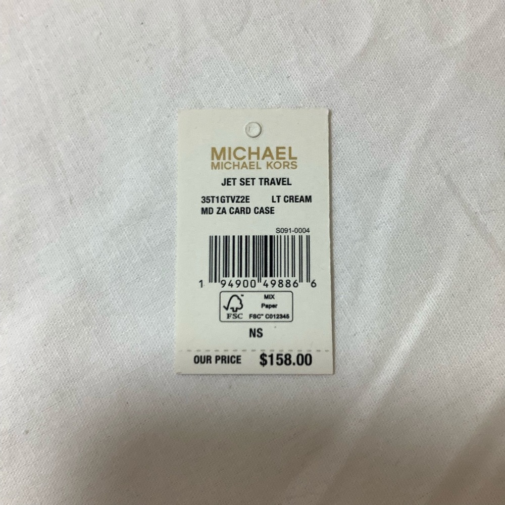 NWT Michael Kors medium card case - Picture 4 of 4